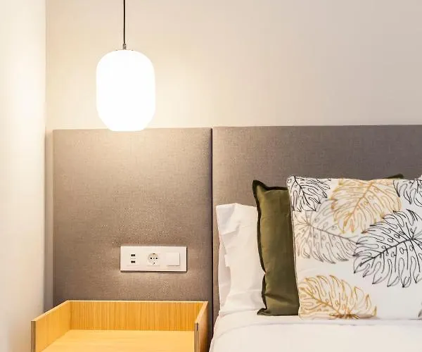VG Puerto Suites Auto Check Valenza