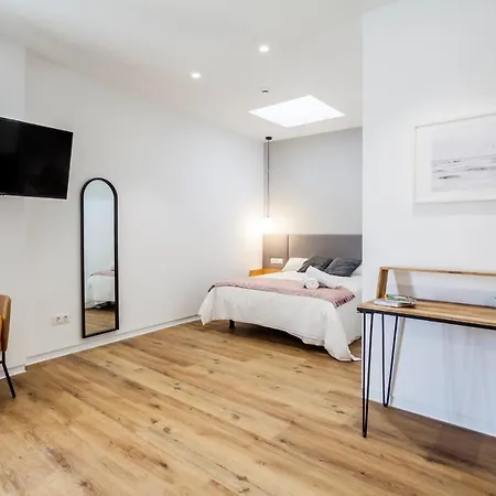 Puerto * فالنسيا